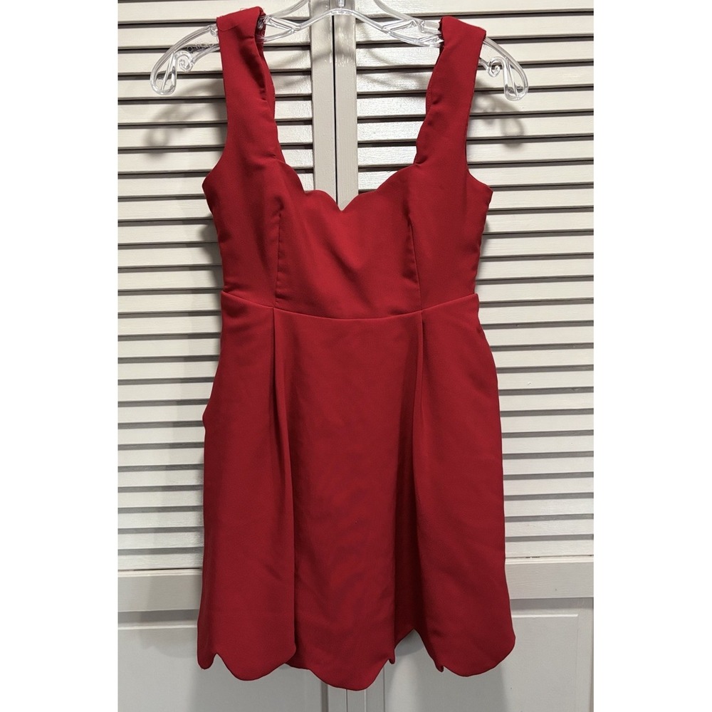 Nasty Girl Short Red Zip Back Straps Lined Dress Size Small Scalloped Hem Pocket